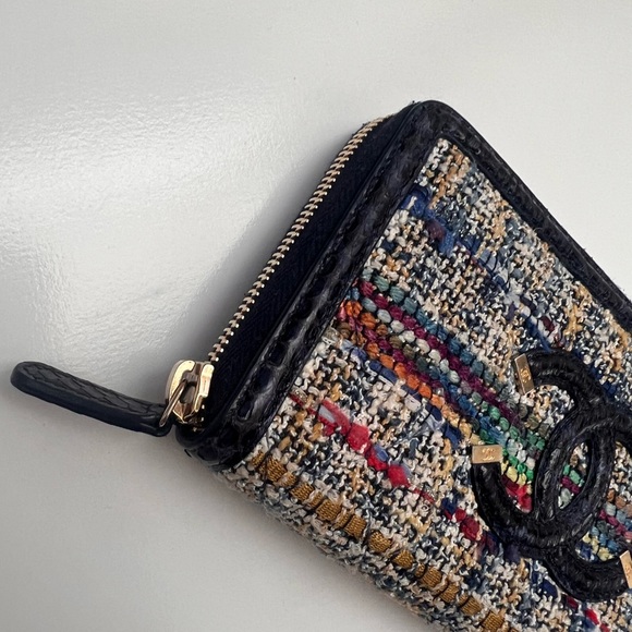 🔥CHANEL Tweed/ Exotic Leather Wallet - Picture 12 of 12